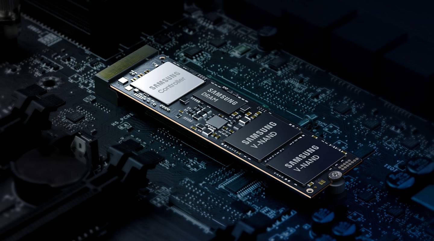 Samsung 980 PRO 1 TB PCIe 4.0 NVMe™ M.2 (2280) Internes Solid State Drive (SSD) (MZ-V8P1T0BW) thumbnail 4